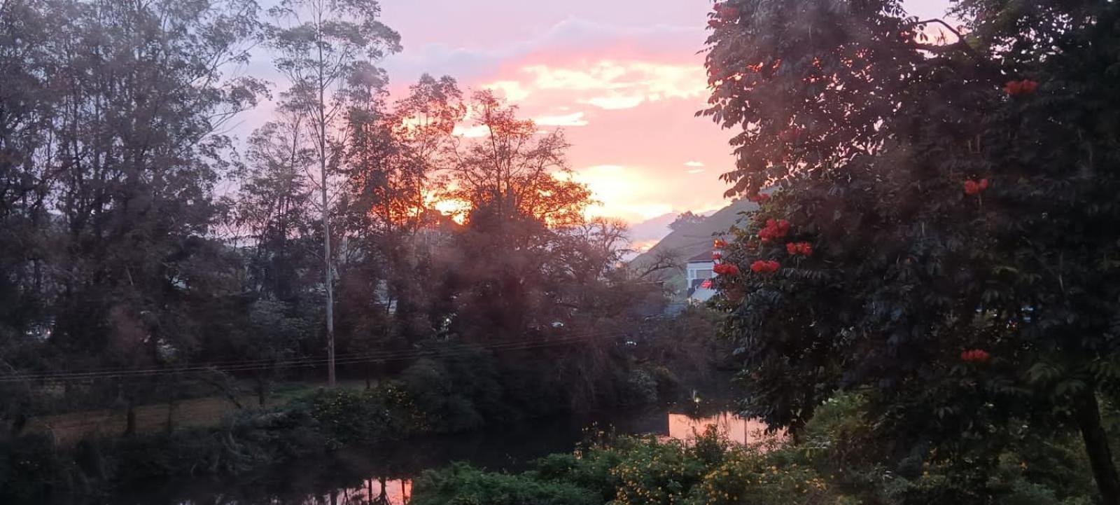 Sisiram River Side Munnar Exterior foto